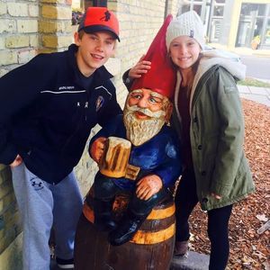 Meet your Posher, Samuel